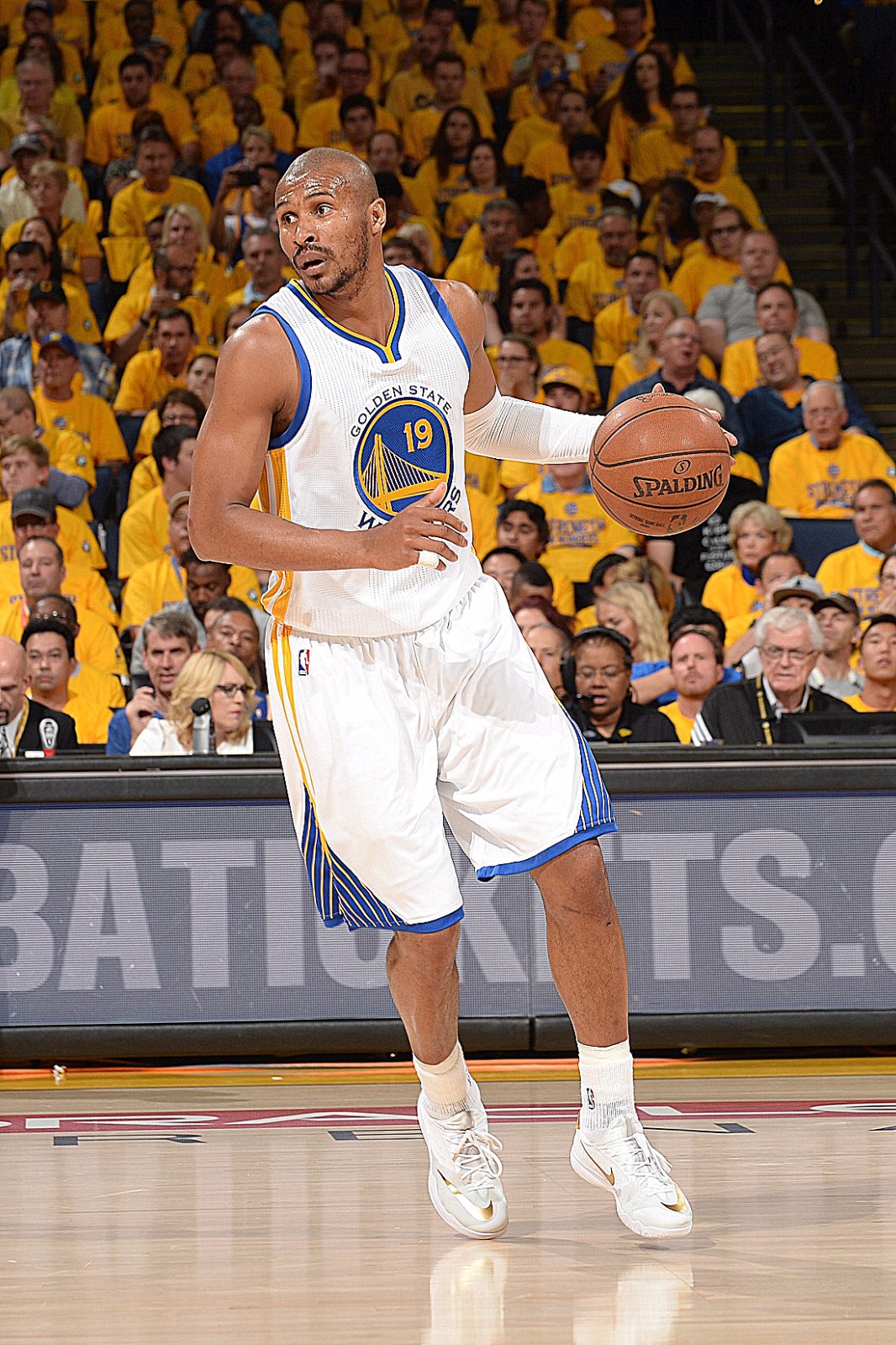 【新闻】全球晶圆代工恐衰退 3%，10 年来首见！